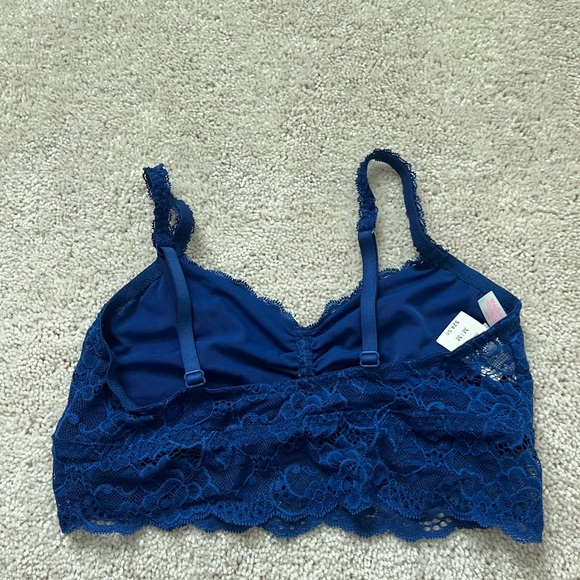 Brand new baby blue pink Lacey bralette in a medium - Picture 3 of 4